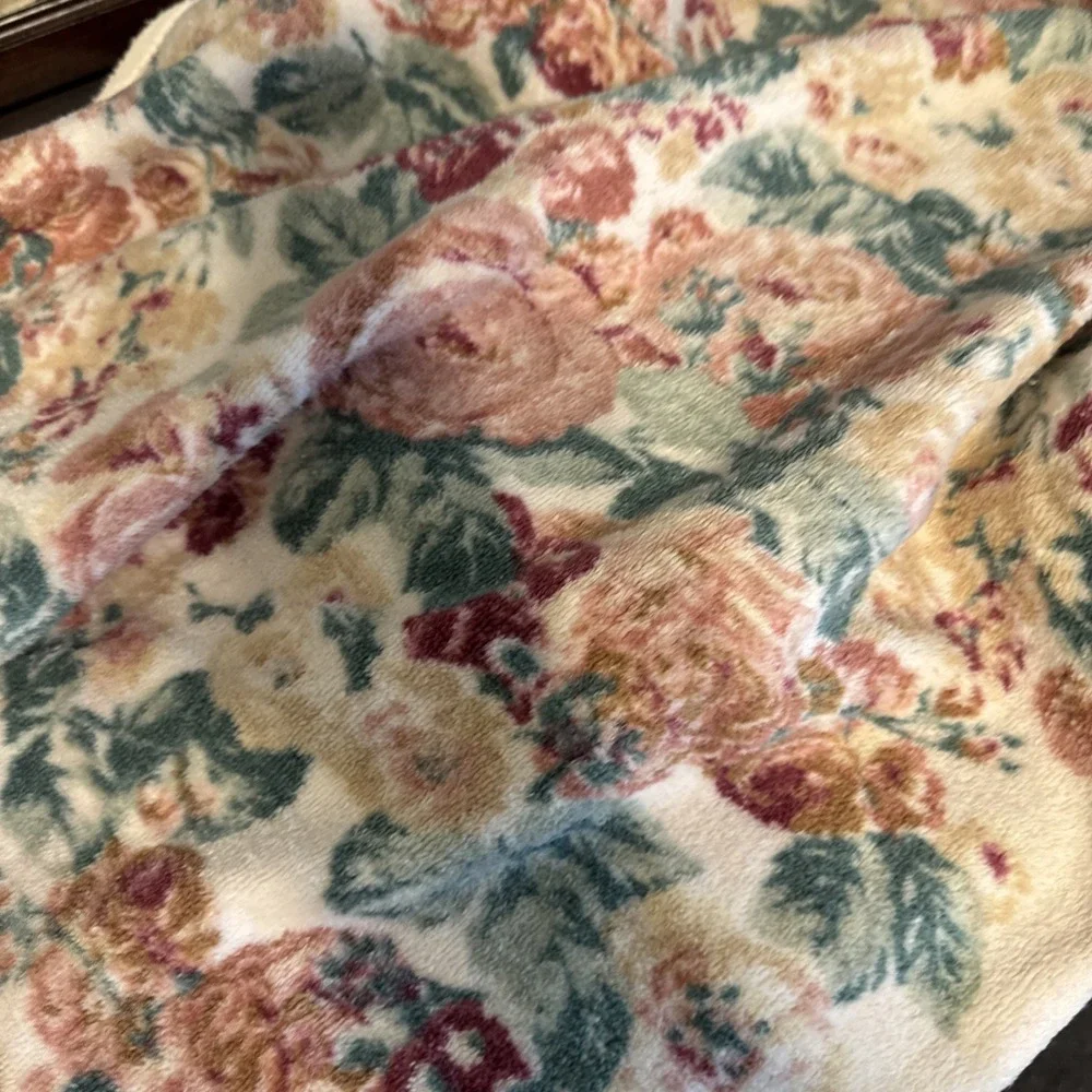 4 Pc.  JCPenney Classic Traditions Floral Body & Hand Towels Cotton